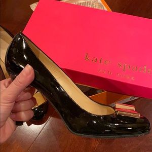 Kate Spade Karolina Bow Heels with box!